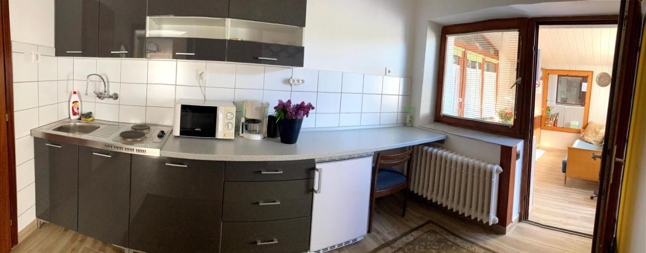 Erika Vendeghaz Hotell Szentendre Exteriör bild