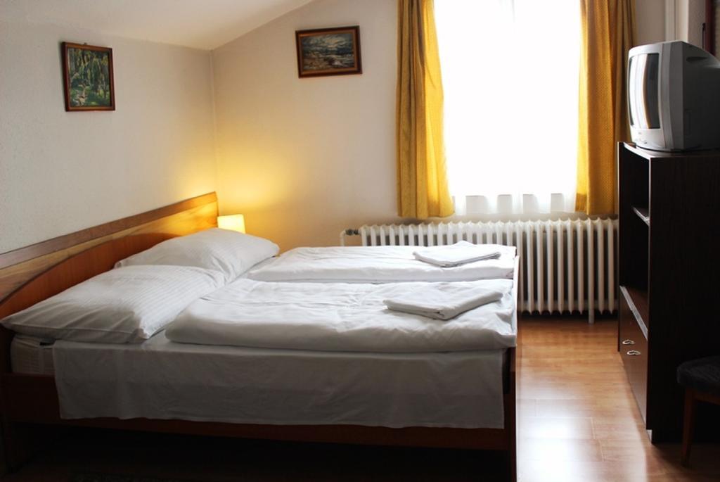 Erika Vendeghaz Hotell Szentendre Exteriör bild
